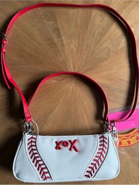 BETSEY JOHNSON
Baseball Shoulder Bag
Crossbody Strap with Hotdog
Bag Charm